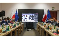 NOWY MINISTER, NOWY DIALOG