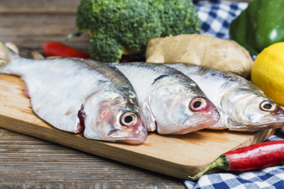 Dieta śródziemnomorska i oleje rybie wspierają organizm walczący z chorobą nowotworową.